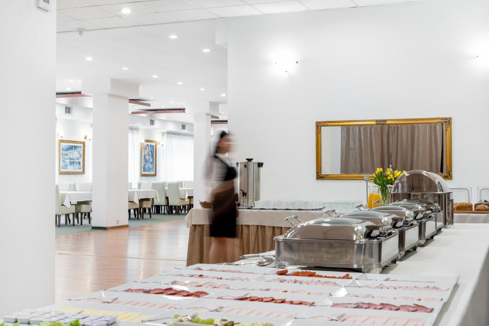 Hotel Artur Krakau Buitenkant foto