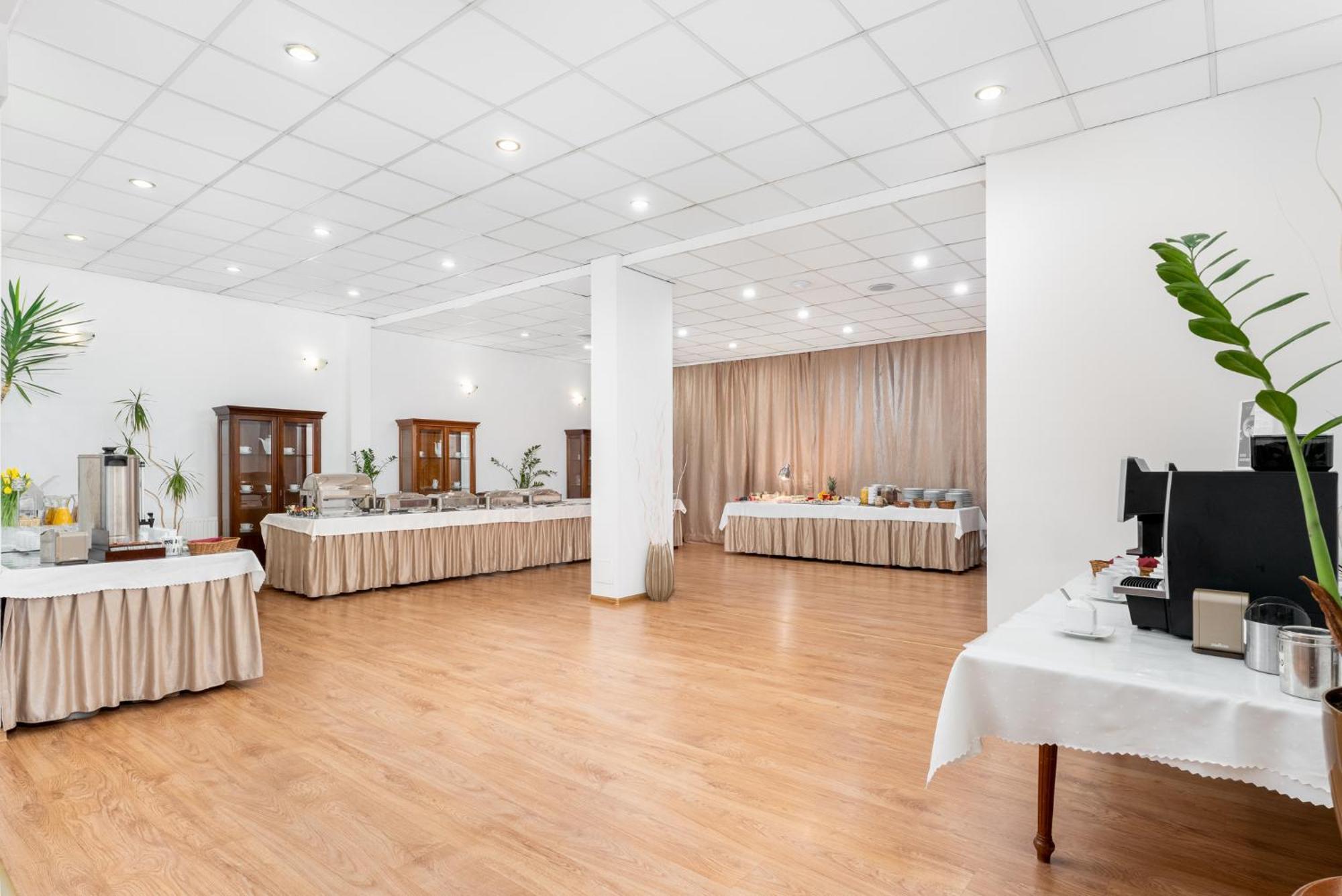Hotel Artur Krakau Buitenkant foto